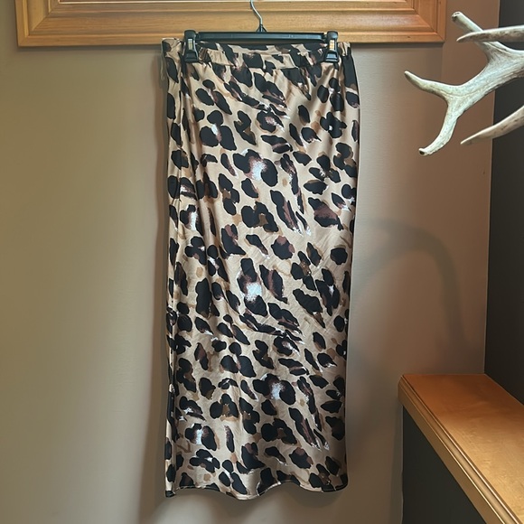 Wishlist Leopard Print Midi Skirt - Picture 3 of 3